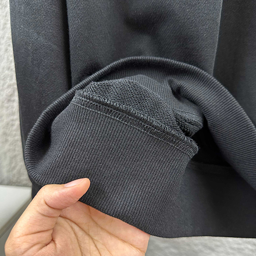 フェンディスーパーコピー レタリング刺繍クルーネックスパーカー