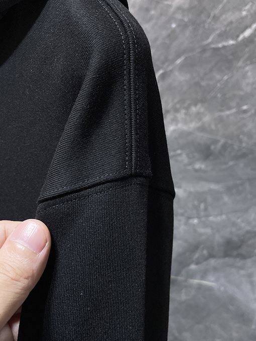 クロムハーツスーパーコピー 新しい馬蹄形のコントラストパッチフード付きスパーカー