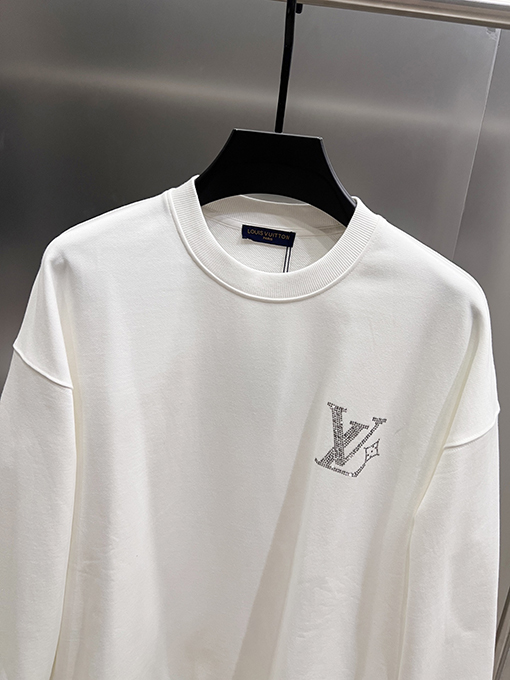 ルイヴィトン 新しい大きなV字の中東とオーストラリアのダイヤモンドラウンドネックスパーカー