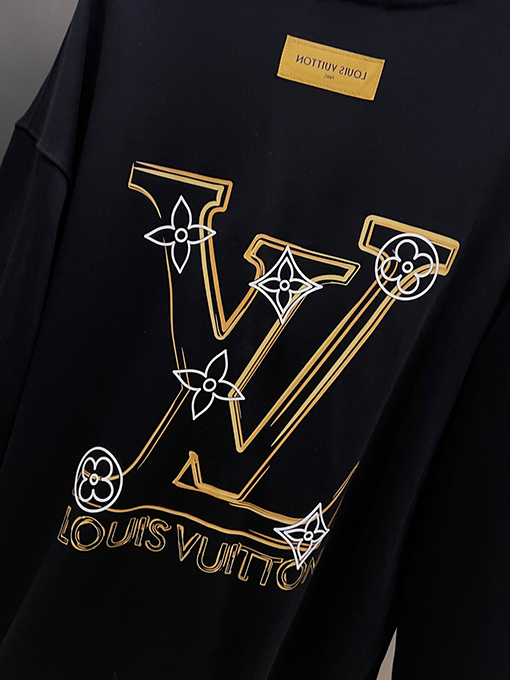 ルイヴィトン LV 大きなV字立体レタリングプリント ラウンドネック スパーカー