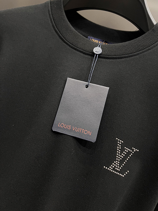 ルイヴィトン LV 新しい大きなV字立体レタリングプリント ラウンドネック スパーカー