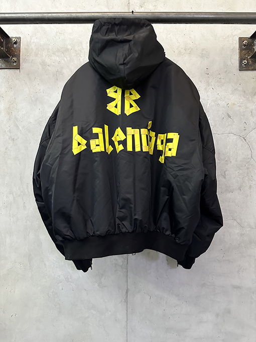 バレンシアガ Balenciaga ウィンターワールドグレインウィートイヤーボンバージャケット