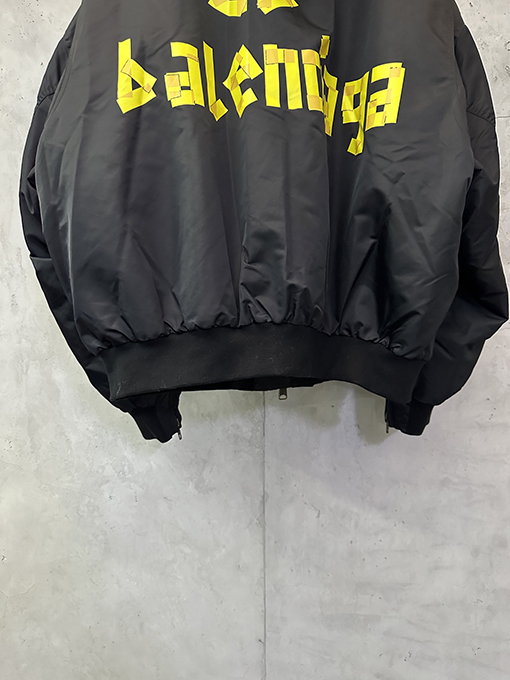 バレンシアガ Balenciaga ウィンターワールドグレインウィートイヤーボンバージャケット
