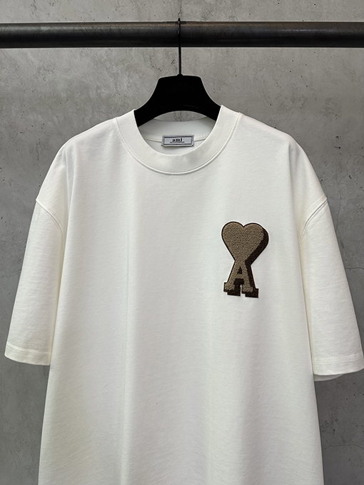 アミ レターハート型ラウンドネックヘビーウェイト半袖Tシャツ
