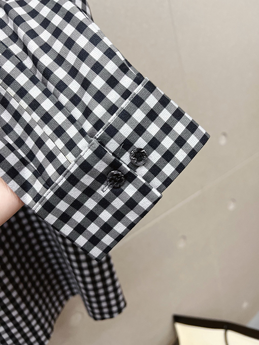 バーバリーコピー 新しいモデルセイコーの刺繍ロゴ長袖シャツ