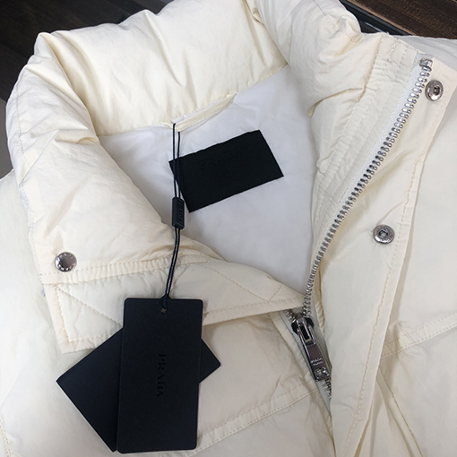 プラダコピー 新作スタンドカラーダウンベスト