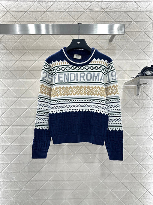 フェンディスーパーコピー 新しいヘビークロシェラウンドネックセーター