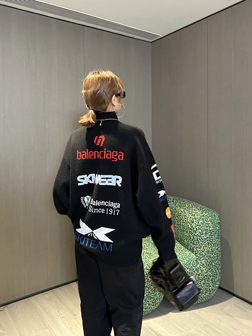 バレンシアガ SKI スキーコレクション レタリング ジャカード タートルネック セーター