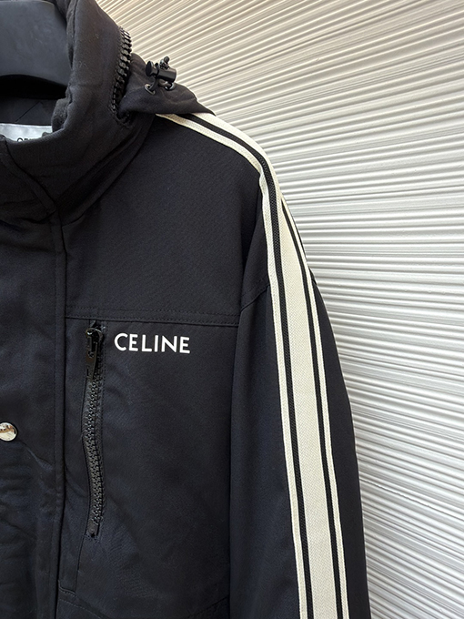 セリーヌ 新しいスキーパッド入りジャケット