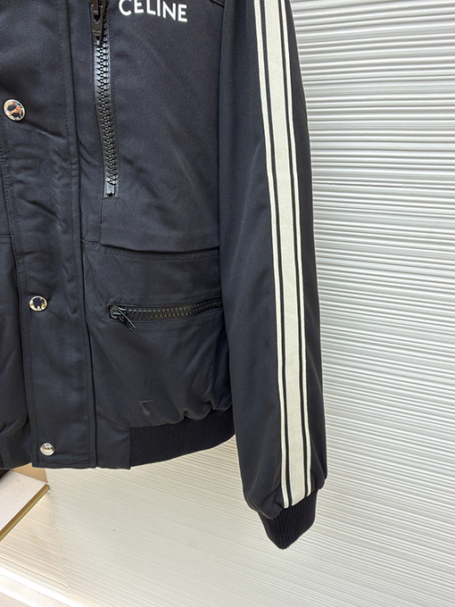 セリーヌ 新しいスキーパッド入りジャケット
