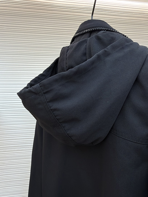 セリーヌ 新しいスキーパッド入りジャケット