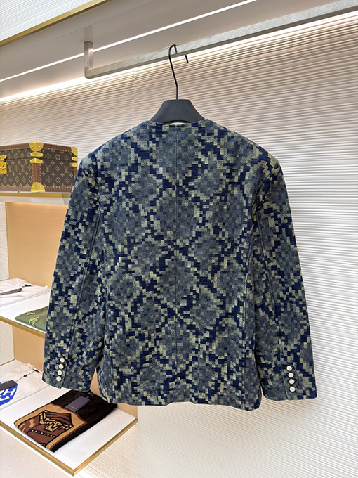 ルイヴィトン Snakoflage 新しいスネークプリントのデニムジャケット