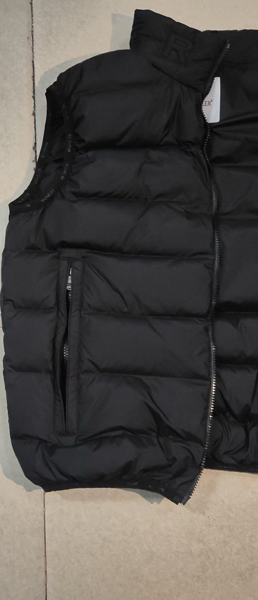 モンクレール 新しい色のカップルダウンベスト