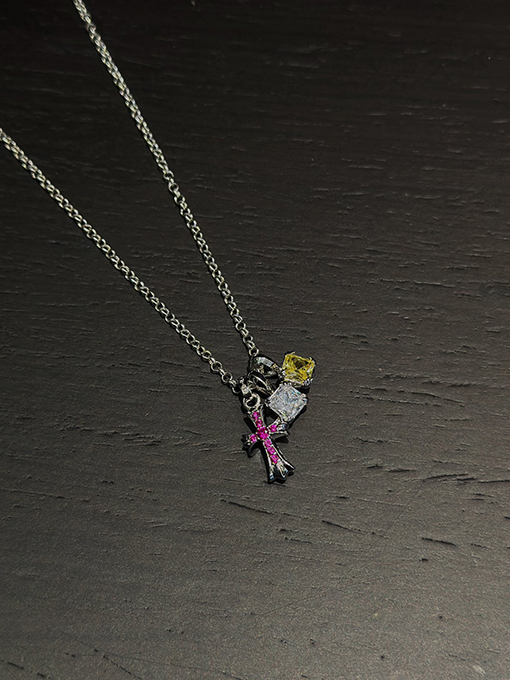 クロムハーツ 新しいクロスホワイトゴールドメッキシュガーキューブネックレス