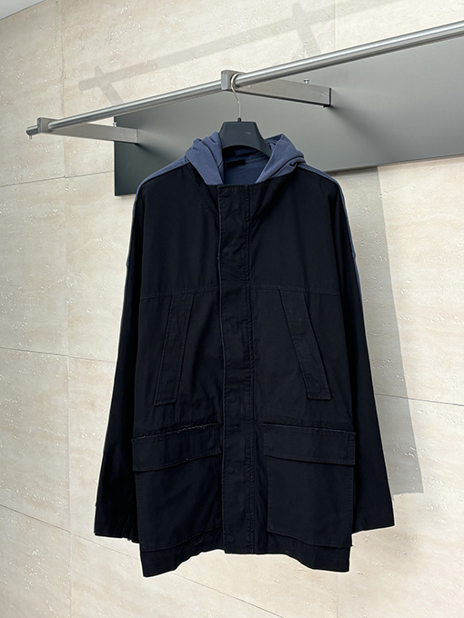 バレンシアガ Balenciag Hybrid コーク柄リバーシブルパーカー