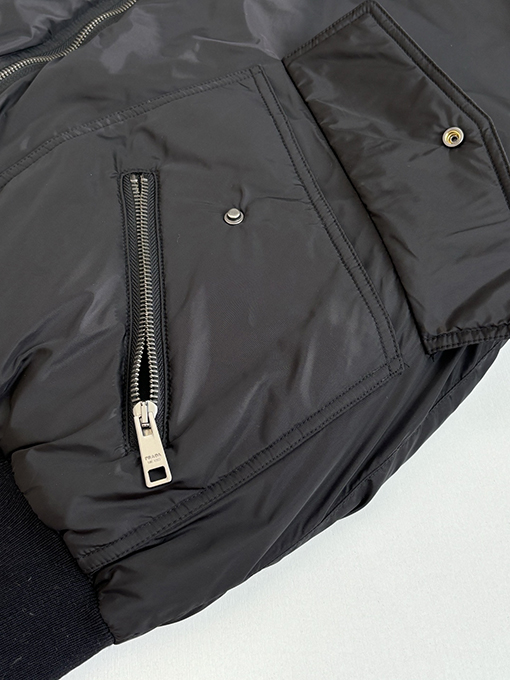 プラダコピー 厚のナイロンジッパーダウンジャケット