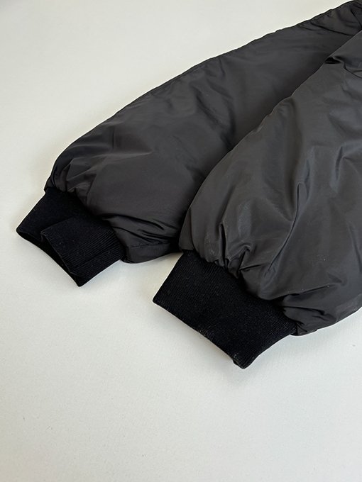 プラダコピー 厚のナイロンジッパーダウンジャケット