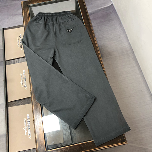 プラダ ウォッシュドカップルストレートスウェットパンツ