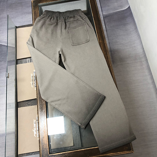 モンクレール ウォッシュのストレートスウェットパンツ