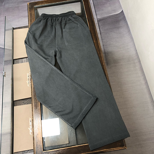 モンクレール ウォッシュのストレートスウェットパンツ
