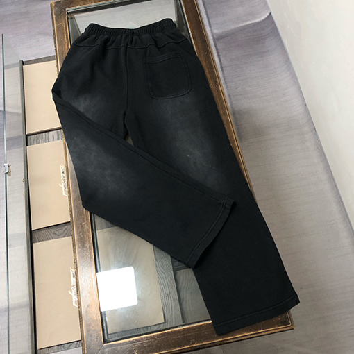 モンクレール ウォッシュのストレートスウェットパンツ