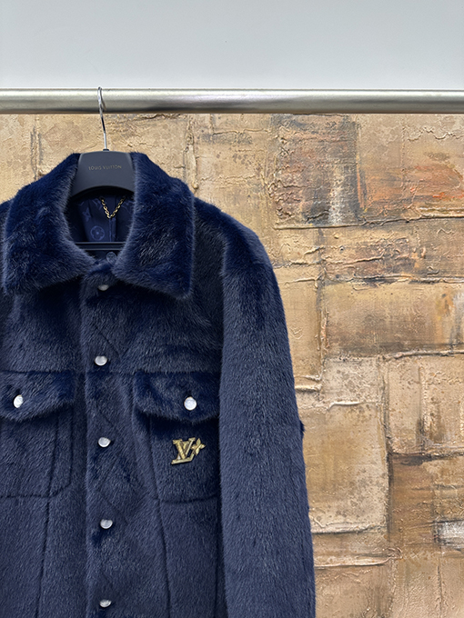 ルイヴィトン LV 新しいフェイクファーコート