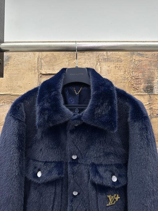 ルイヴィトン LV 新しいフェイクファーコート