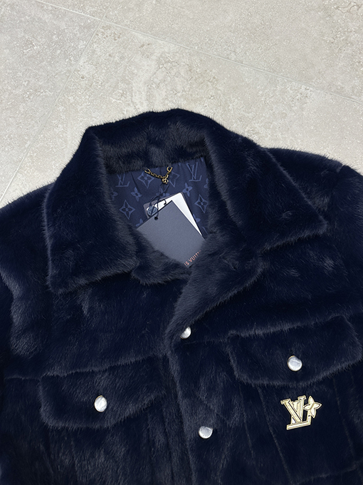 ルイヴィトン LV 新しいフェイクファーコート