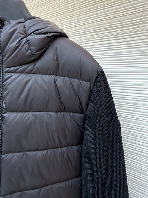 モンクレールスーパーコピー 新作ウールステッチ蛍光リボンダウンジャケット