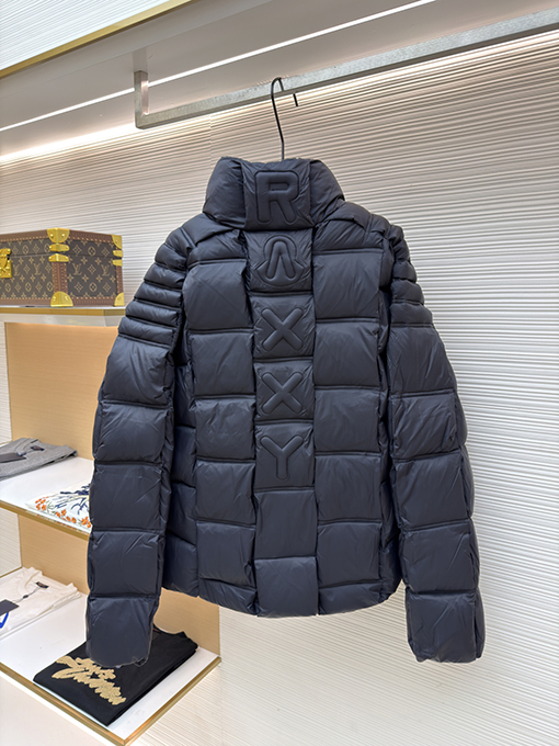 モンクレールコピー Maya 新しいマットなマヤダウンジャケット