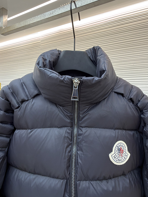 モンクレールコピー Maya 新しいマットなマヤダウンジャケット