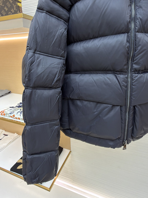 モンクレールコピー Maya 新しいマットなマヤダウンジャケット