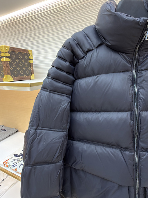 モンクレールコピー Maya 新しいマットなマヤダウンジャケット