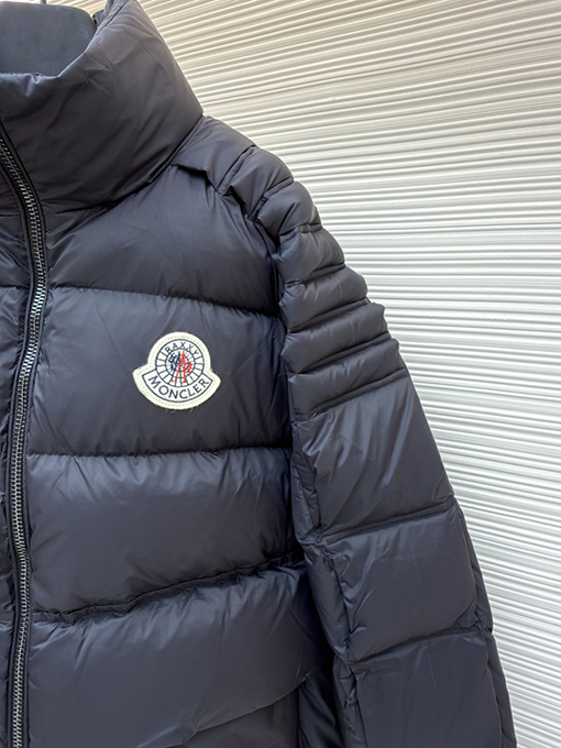 モンクレールコピー Maya 新しいマットなマヤダウンジャケット