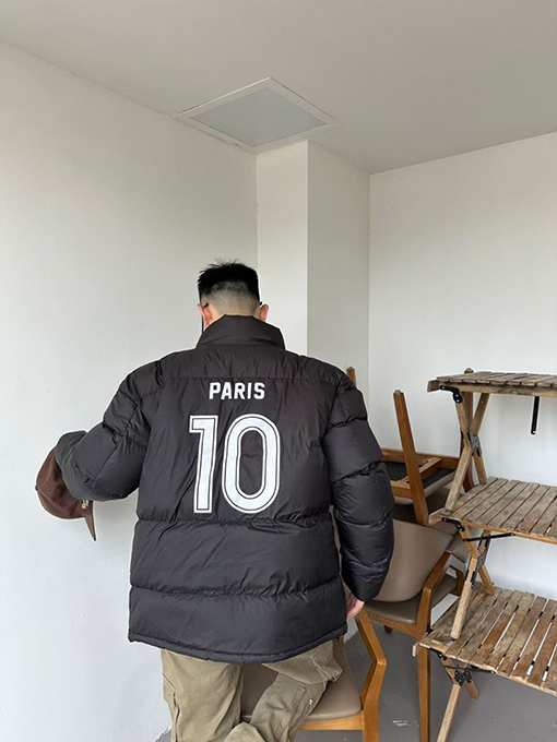 Balenciaga × Manchester United マンチェスター・ユナイテッドとのブランドサッカーダウンジャケット