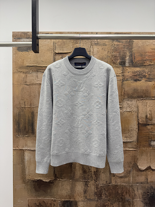 ルイヴィトンスーパーコピー 新作エンボスロゴジャカードセーター