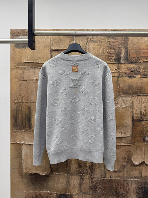 ルイヴィトンスーパーコピー 新作エンボスロゴジャカードセーター