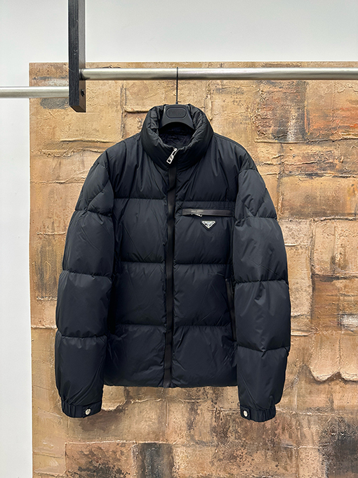 プラダスーパーコピー メンズダウンジャケット