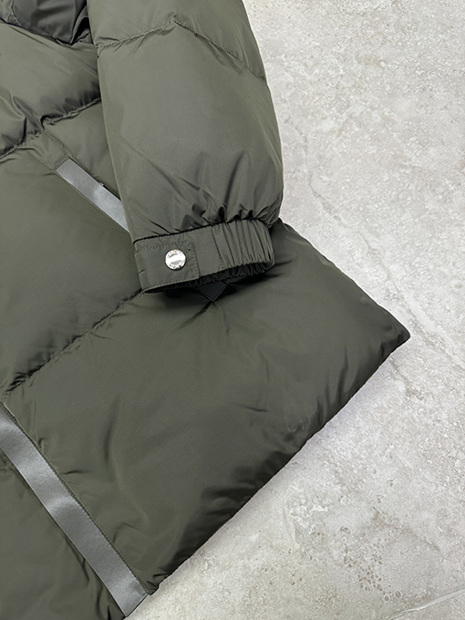 プラダスーパーコピー メンズダウンジャケット