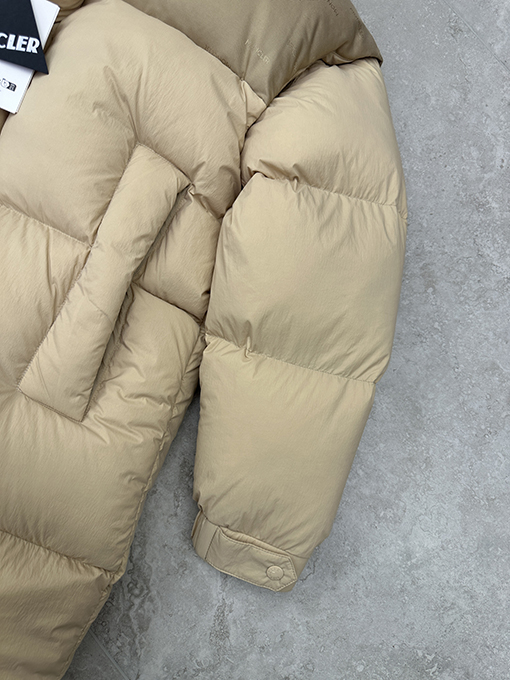 モンクレール Verone 新しいミドル丈ダウンジャケット