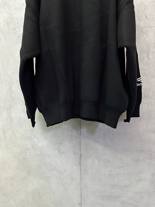 バレンシアガ 新スキーシリーズ 3M 刺繍クルーネックセーター