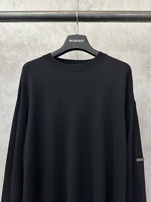 バレンシアガ 新作カシミアラウンドネックニットセーター