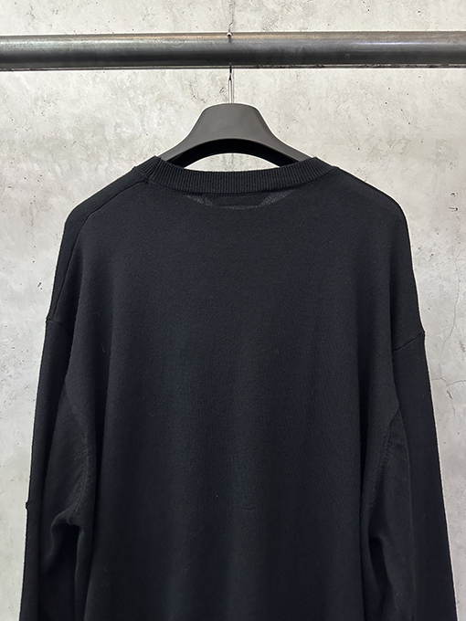 バレンシアガ 新作カシミアラウンドネックニットセーター