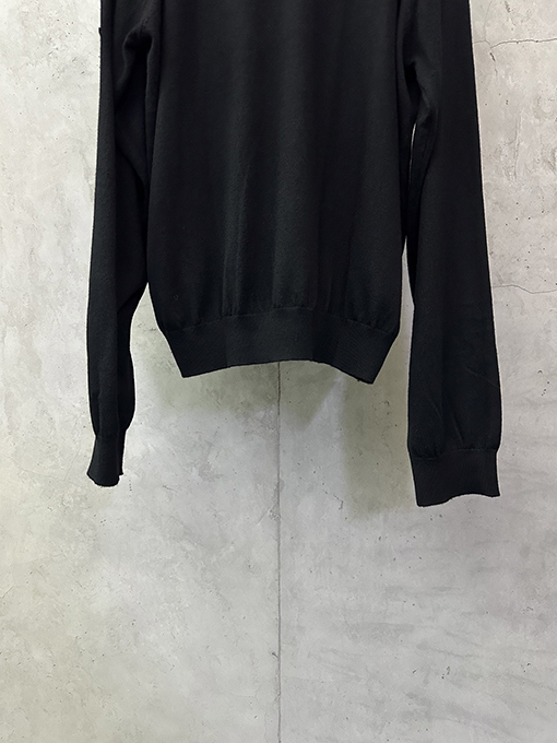 バレンシアガ 新作カシミアラウンドネックニットセーター