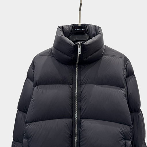 リックオウエンスコピー 新しいダークスタイルのグースダウンジャケット