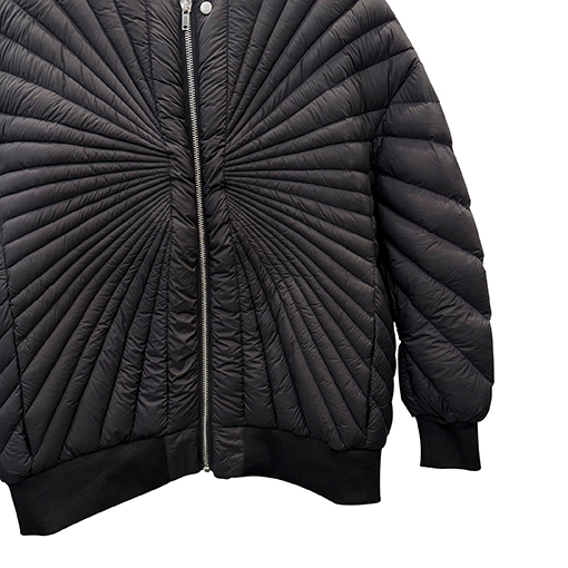 リックオウエンス 幾何のレイ刺繍キルティンググースダウンジャケット