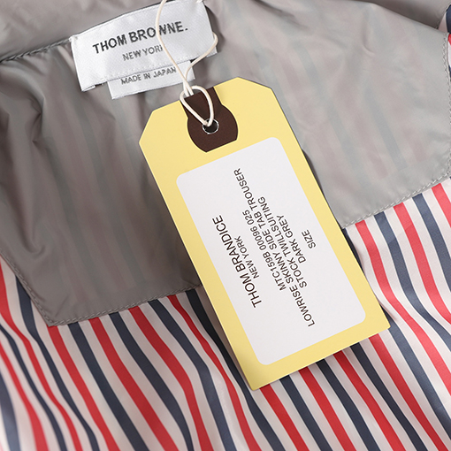 トムブラウン 新作フード付きダウンジャケット