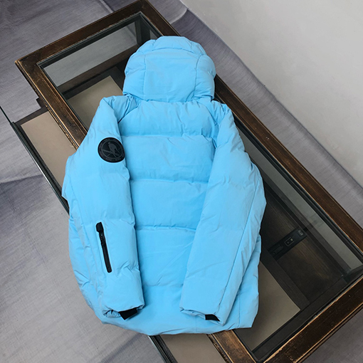 Dior X Descente Nantu コラボレーションブランドダウンスキージャケット