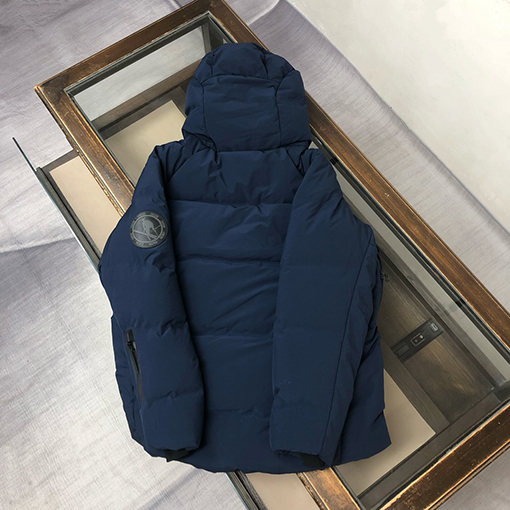 Dior X Descente Nantu コラボレーションブランドダウンスキージャケット