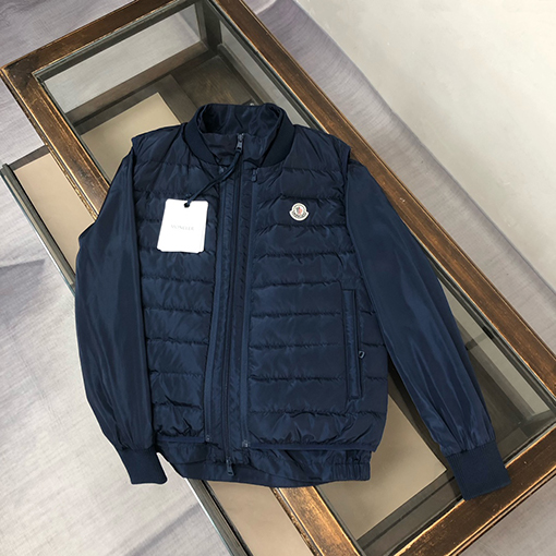モンクレール 新しいツトーピースダウンジャケット
